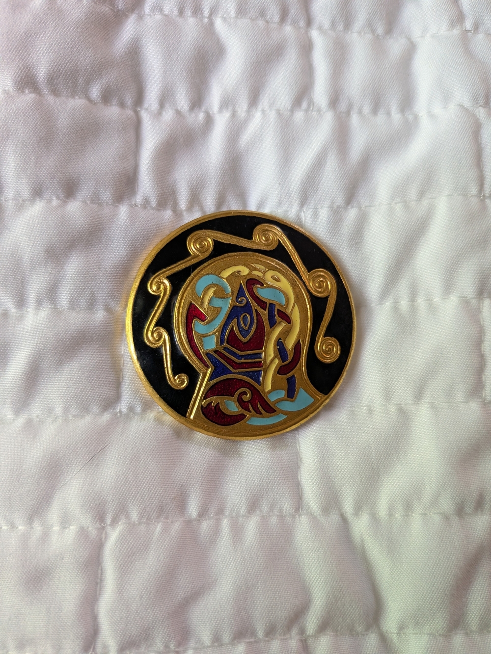 Tara Ware Vintage Enamel Decorative Round Pin Celtic Bird Design